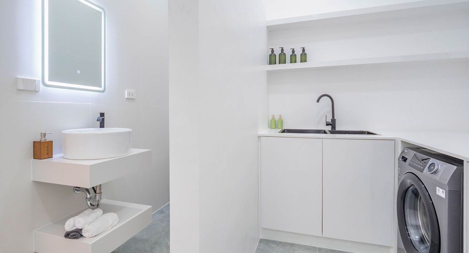 À vendre 5 chambres villa à Bang Lamung, Chonburi
