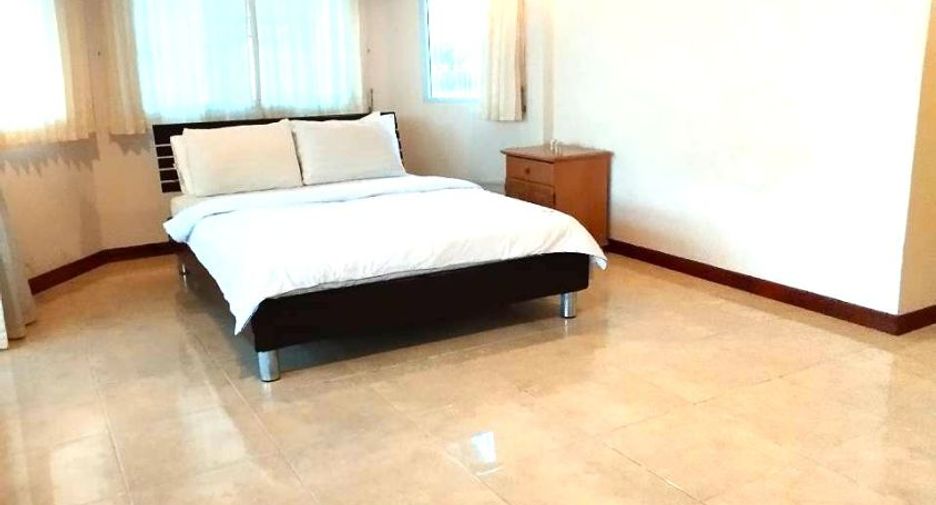 Haus zur Miete mit 3 Zimmer in Bang Lamung, Chonburi