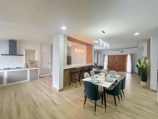 Villa zur Miete und zum Kauf mit 4 Zimmer in San Kamphaeng, Chiang Mai