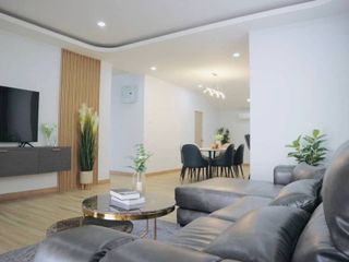 Villa zur Miete und zum Kauf mit 4 Zimmer in San Kamphaeng, Chiang Mai