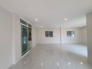 For sale 3 Beds house in Lam Luk Ka, Pathum Thani
