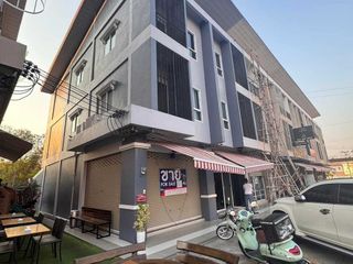For sale 3 bed retail Space in Ban Bueng, Chonburi