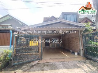 For sale 2 ベッドルーム house in Khlong Sam Wa, Bangkok