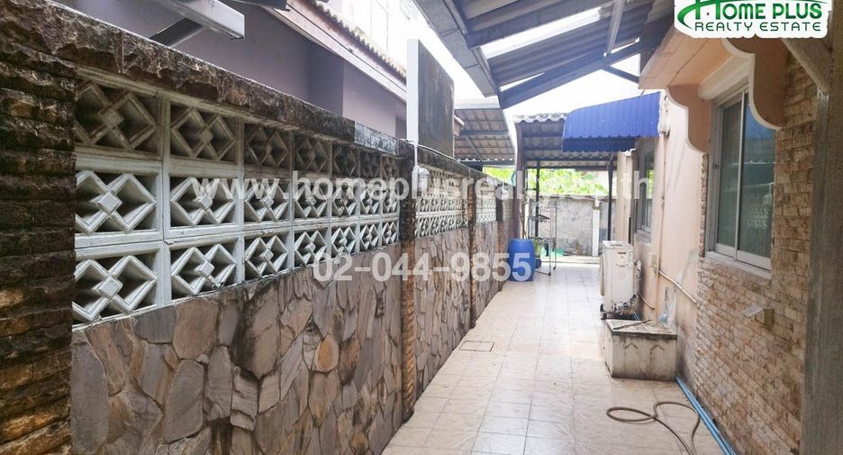 For sale 2 ベッドルーム house in Khlong Sam Wa, Bangkok