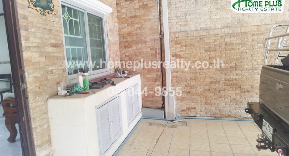 For sale 2 ベッドルーム house in Khlong Sam Wa, Bangkok