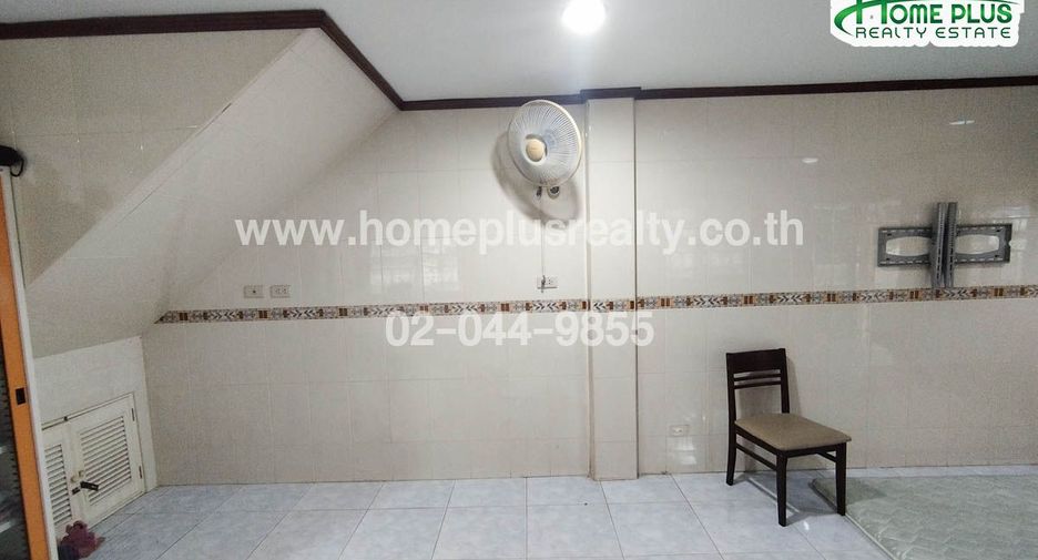 For sale 2 ベッドルーム house in Khlong Sam Wa, Bangkok