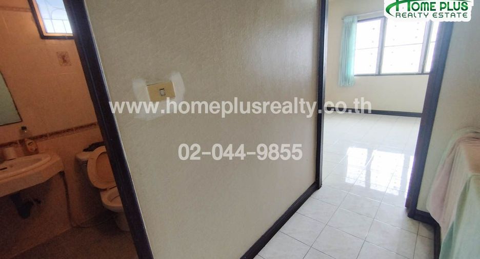 For sale 2 ベッドルーム house in Khlong Sam Wa, Bangkok