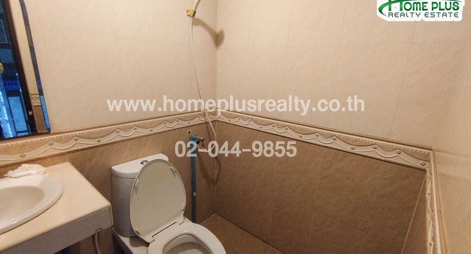 For sale 2 ベッドルーム house in Khlong Sam Wa, Bangkok