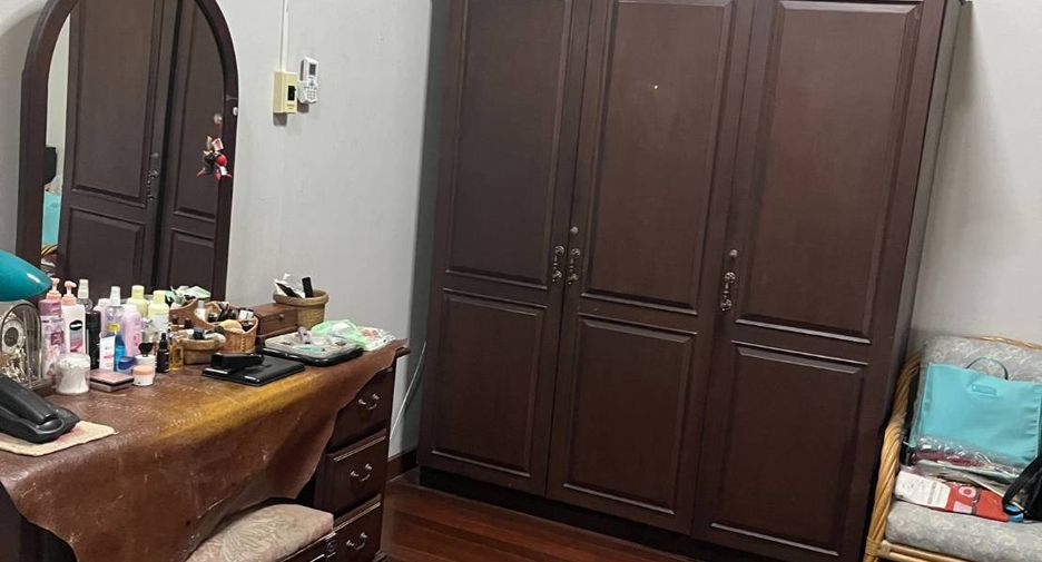 For sale 2 bedrooms house in Mueang Samut Prakan, Samut Prakan