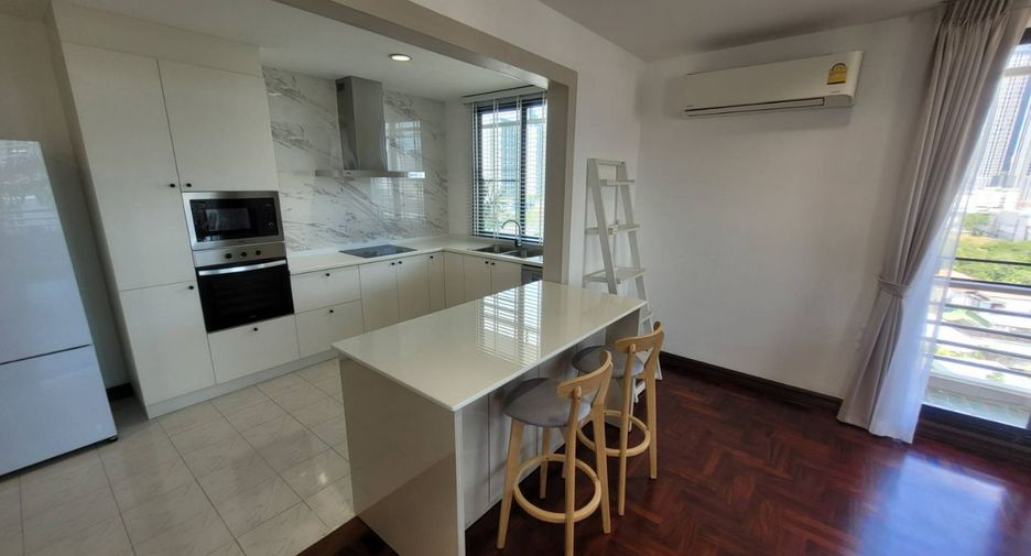 Apartamento en alquiler de 2 habitaciones en Khlong Toei, Bangkok
