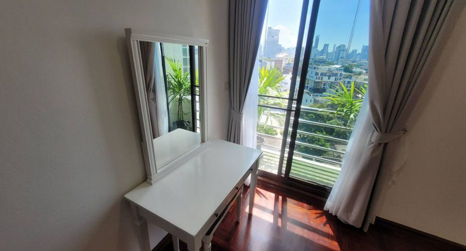 Apartamento en alquiler de 2 habitaciones en Khlong Toei, Bangkok