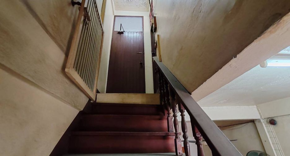 For sale 2 bedrooms retail Space in Khlong San, Bangkok