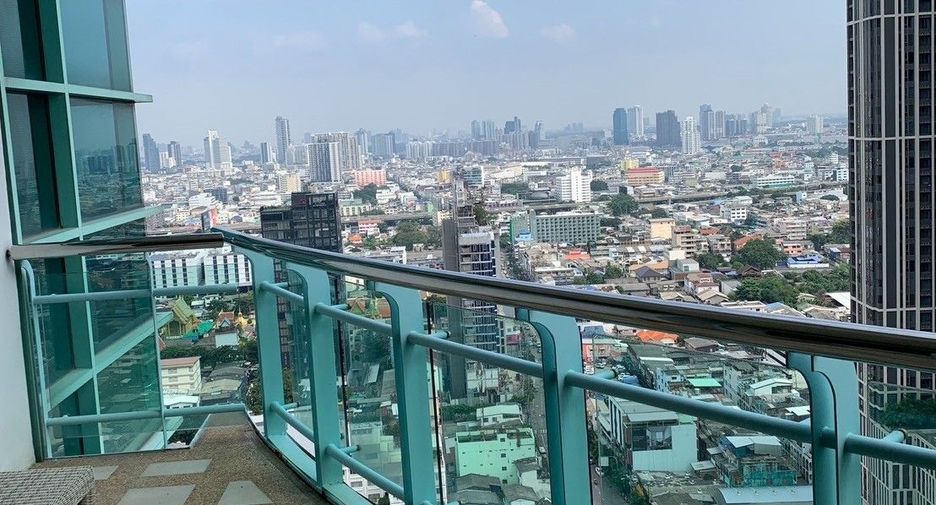 Condo en alquiler de 2 habitaciones en Bang Kho Laem, Bangkok