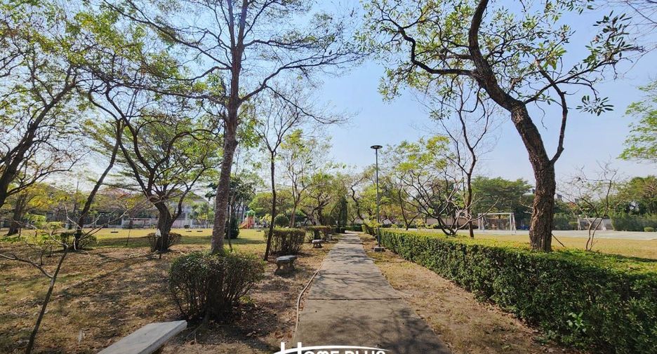 For sale 3 bedrooms house in Bang Khun Thian, Bangkok