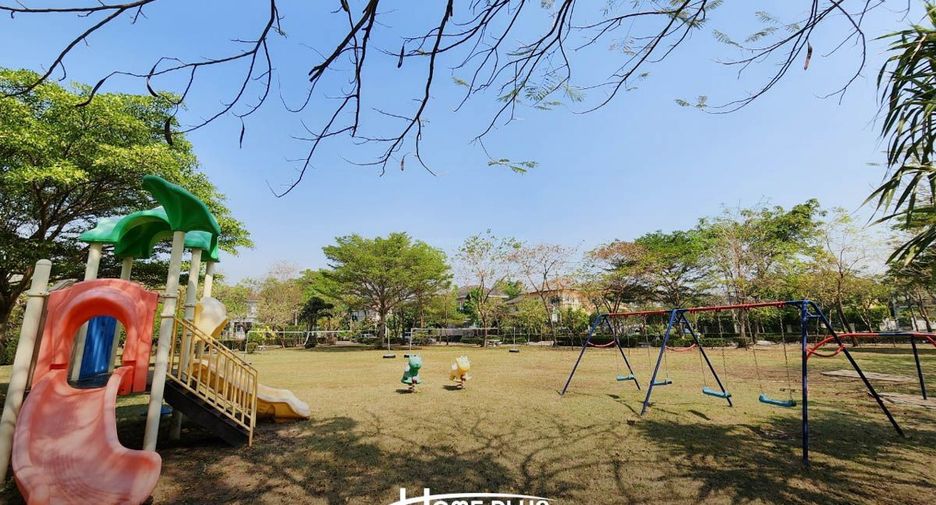 For sale 3 bedrooms house in Bang Khun Thian, Bangkok