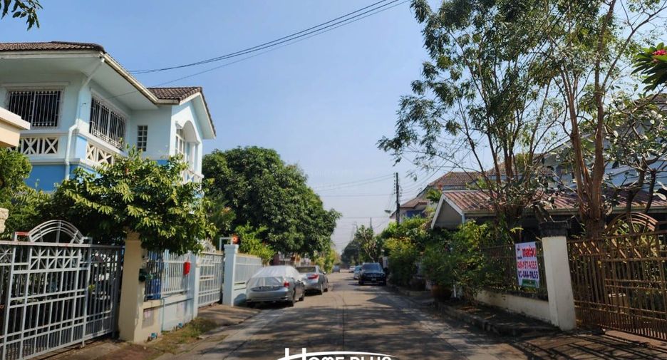 For sale 3 bedrooms house in Bang Khun Thian, Bangkok