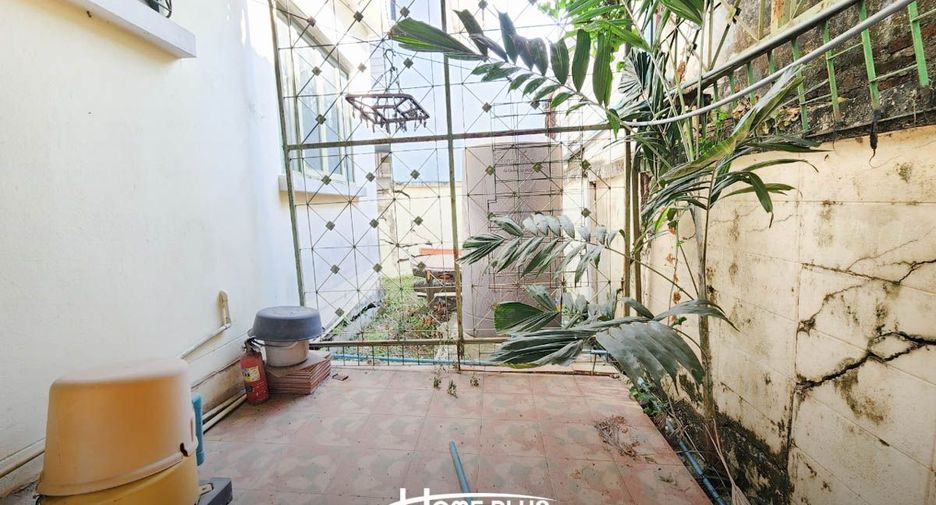 For sale 3 bedrooms house in Bang Khun Thian, Bangkok