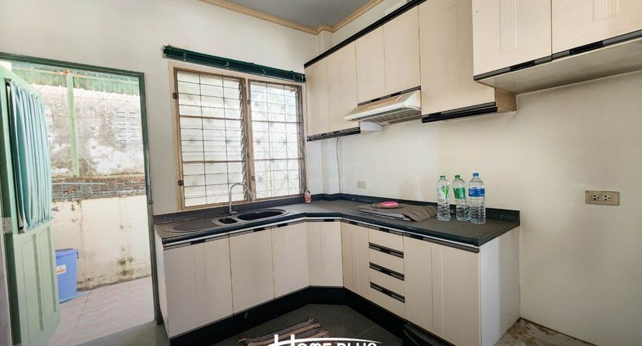 For sale 3 bedrooms house in Bang Khun Thian, Bangkok