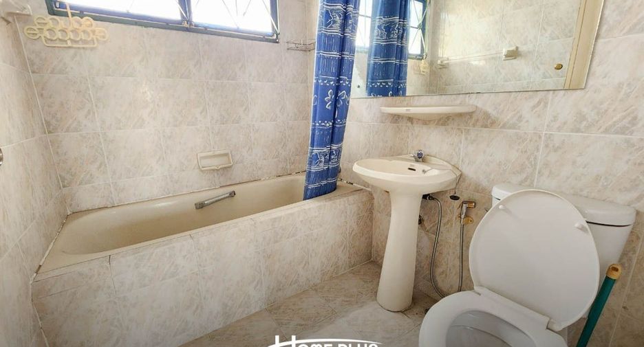 For sale 3 bedrooms house in Bang Khun Thian, Bangkok