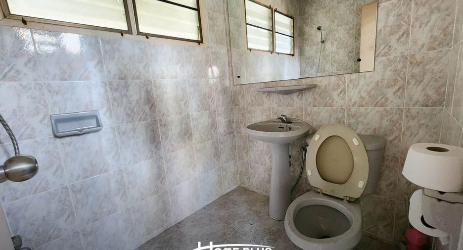 For sale 3 bedrooms house in Bang Khun Thian, Bangkok