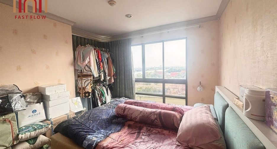 For sale 4 bedrooms condo in Yan Nawa, Bangkok