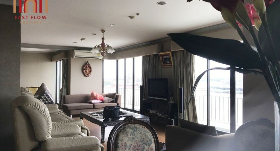 For sale 4 bedrooms condo in Yan Nawa, Bangkok