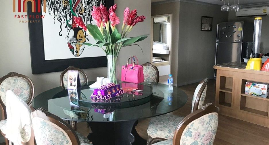 For sale 4 bedrooms condo in Yan Nawa, Bangkok