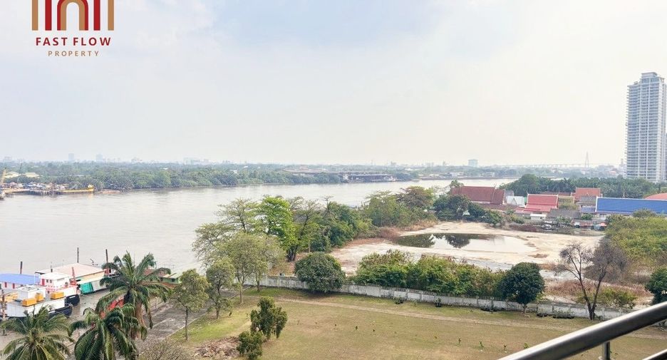 For sale 4 bedrooms condo in Yan Nawa, Bangkok