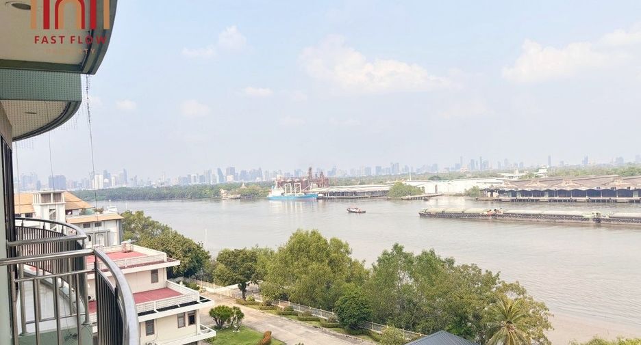 For sale 4 bedrooms condo in Yan Nawa, Bangkok