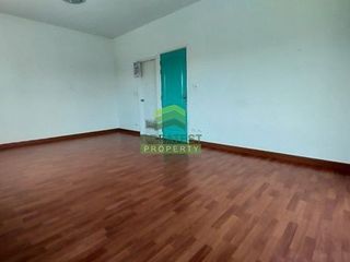 Casa en venta de 4 habitaciones en Krathum Baen, Samut Sakhon