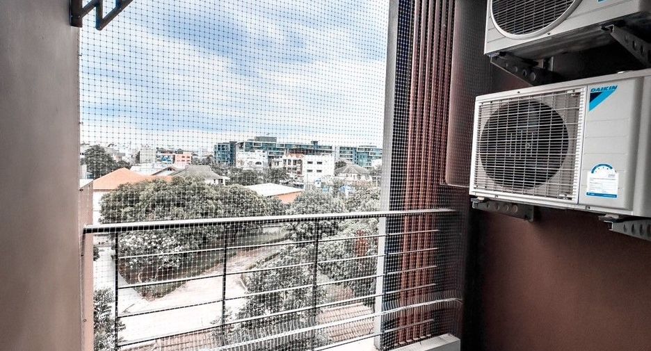 À vendre 1 chambre condo à Lat Phrao, Bangkok