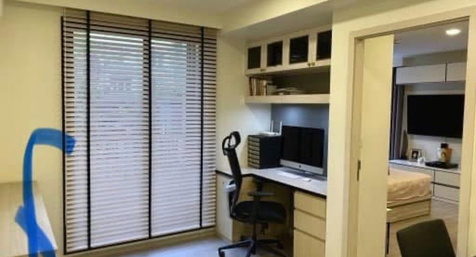 For sale 2 bedrooms condo in Huai Khwang, Bangkok