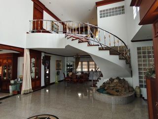 For sale 6 bed house in Mueang Chon Buri, Chonburi