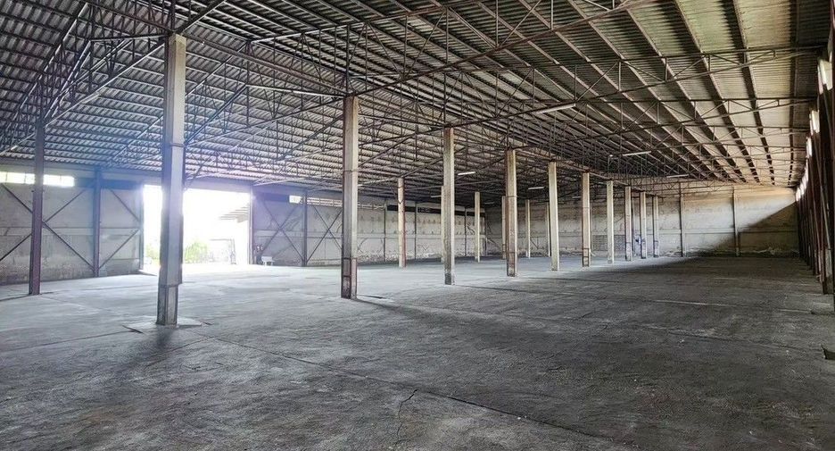 À vendre entrepôt à Phra Pradaeng, Samut Prakan