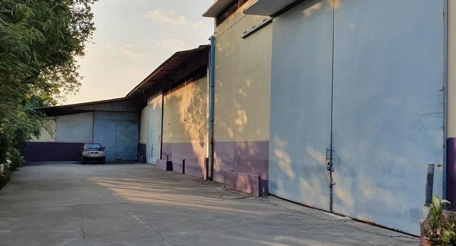 À vendre entrepôt à Phra Pradaeng, Samut Prakan