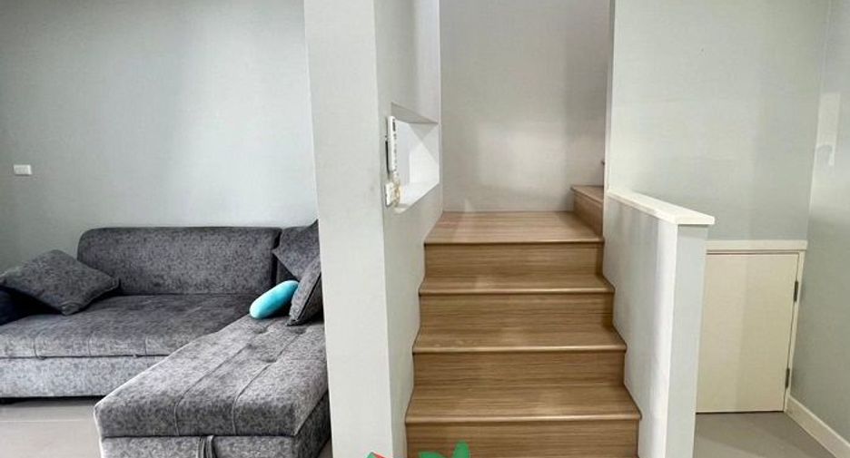 For sale 3 ベッドルーム townhouse in Min Buri, Bangkok