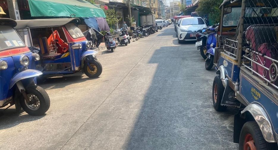 For sale retail Space in Samphanthawong, Bangkok
