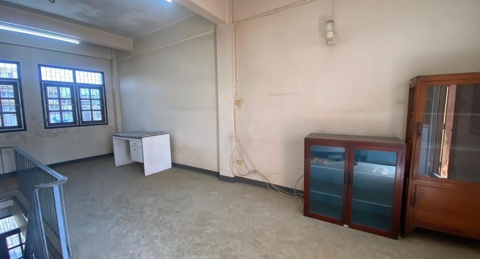 For sale retail Space in Samphanthawong, Bangkok