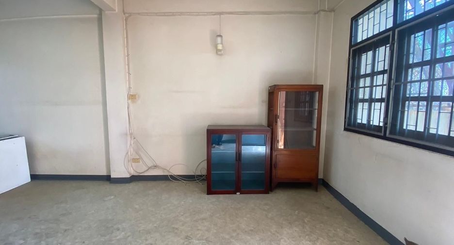 For sale retail Space in Samphanthawong, Bangkok