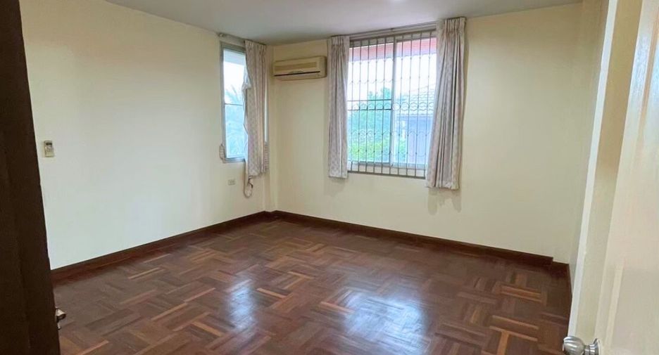 Casa en venta de 3 habitaciones en Bang Lamung, Chonburi
