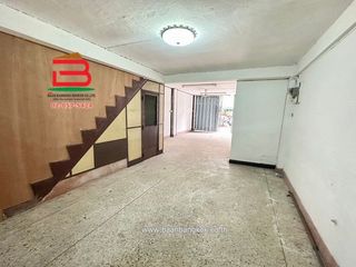 For rent そして for sale 4 Beds retail Space in Dusit, Bangkok
