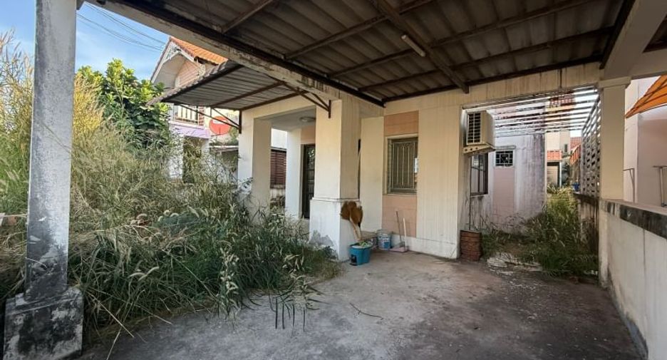 For sale 3 bedrooms townhouse in Si Racha, Chonburi