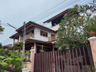 For sale 4 bedrooms house in Sattahip, Pattaya
