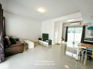 Casa adosada en alquiler de 2 habitaciones en Bang Phli, Samut Prakan
