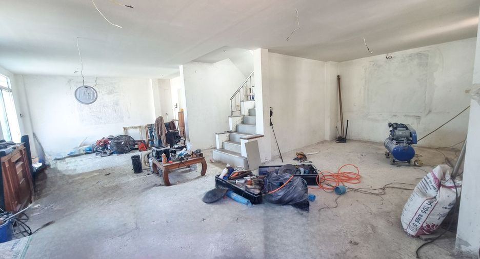 For sale 3 bed house in Phan Thong, Chonburi
