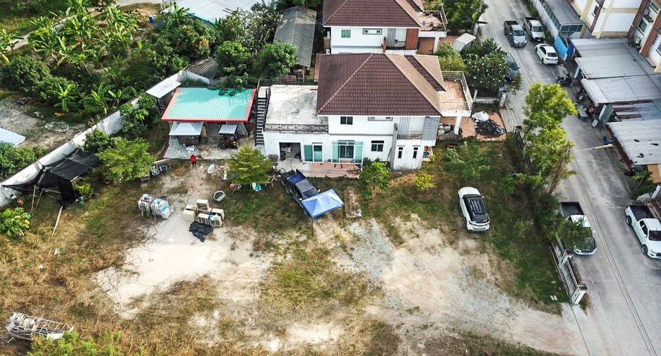 For sale 3 bed house in Phan Thong, Chonburi