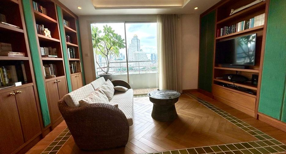 For sale 2 bedrooms condo in Khlong San, Bangkok