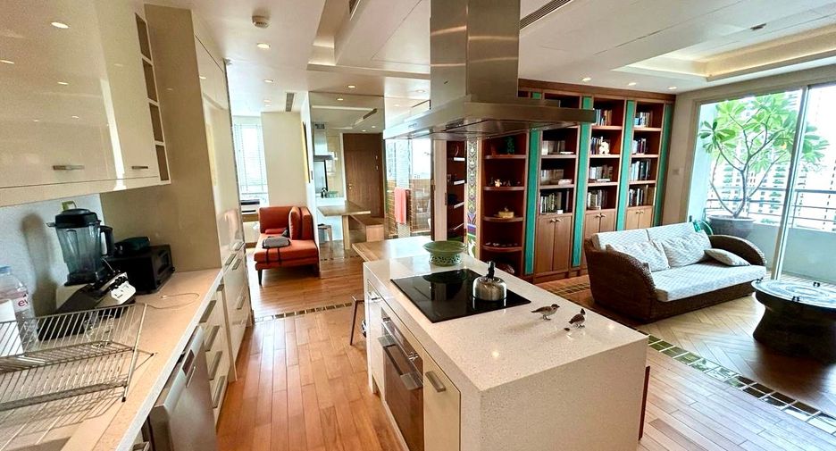 For sale 2 bedrooms condo in Khlong San, Bangkok