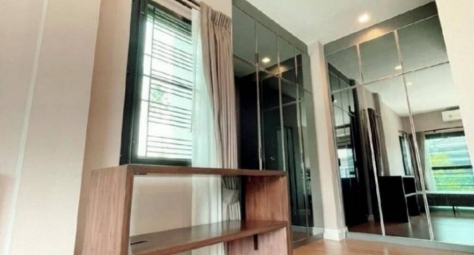 For sale 4 bed house in Mueang Nonthaburi, Nonthaburi