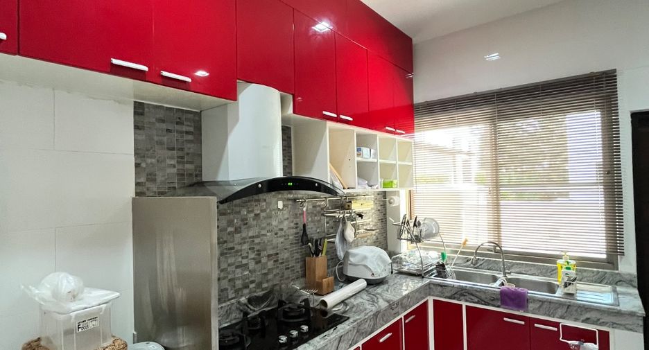 For sale 4 bedrooms house in Pak Kret, Nonthaburi